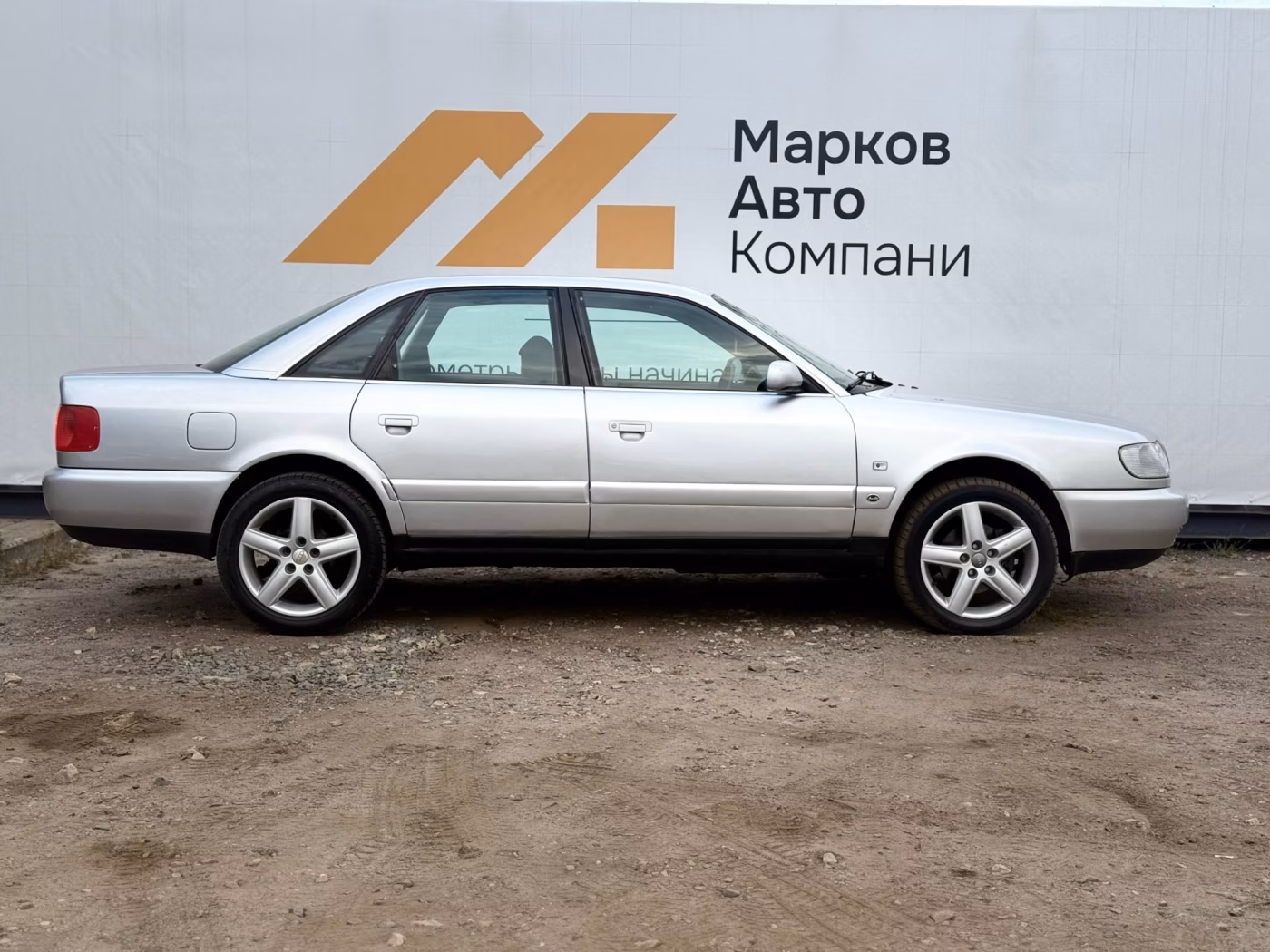 Audi A6 фото 6