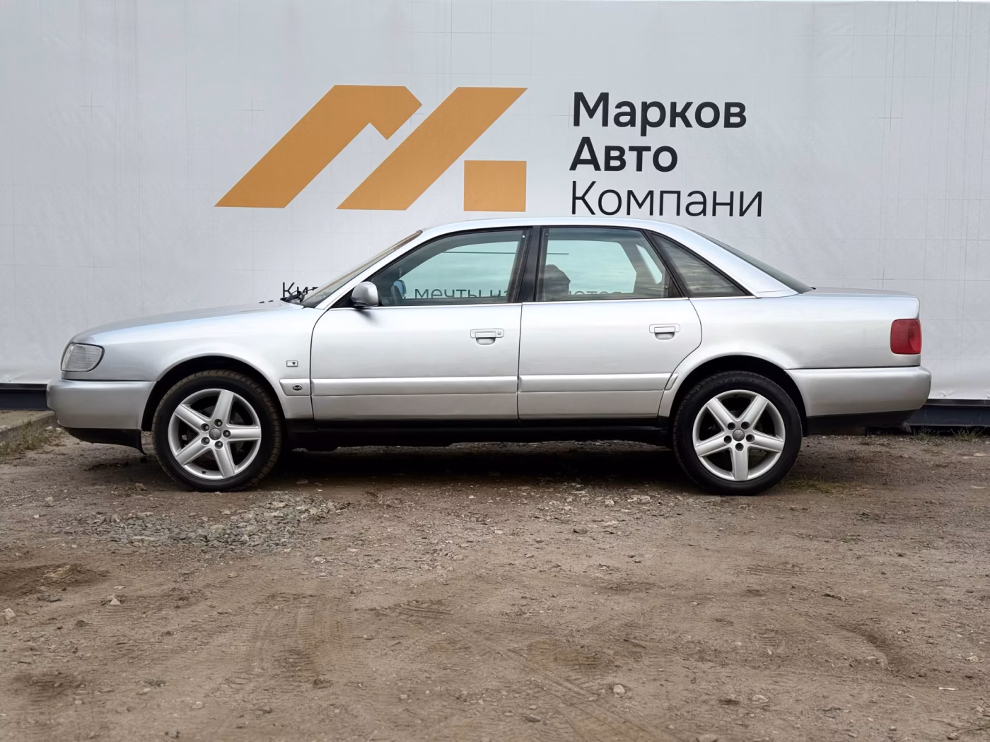 Audi A6 фото 4