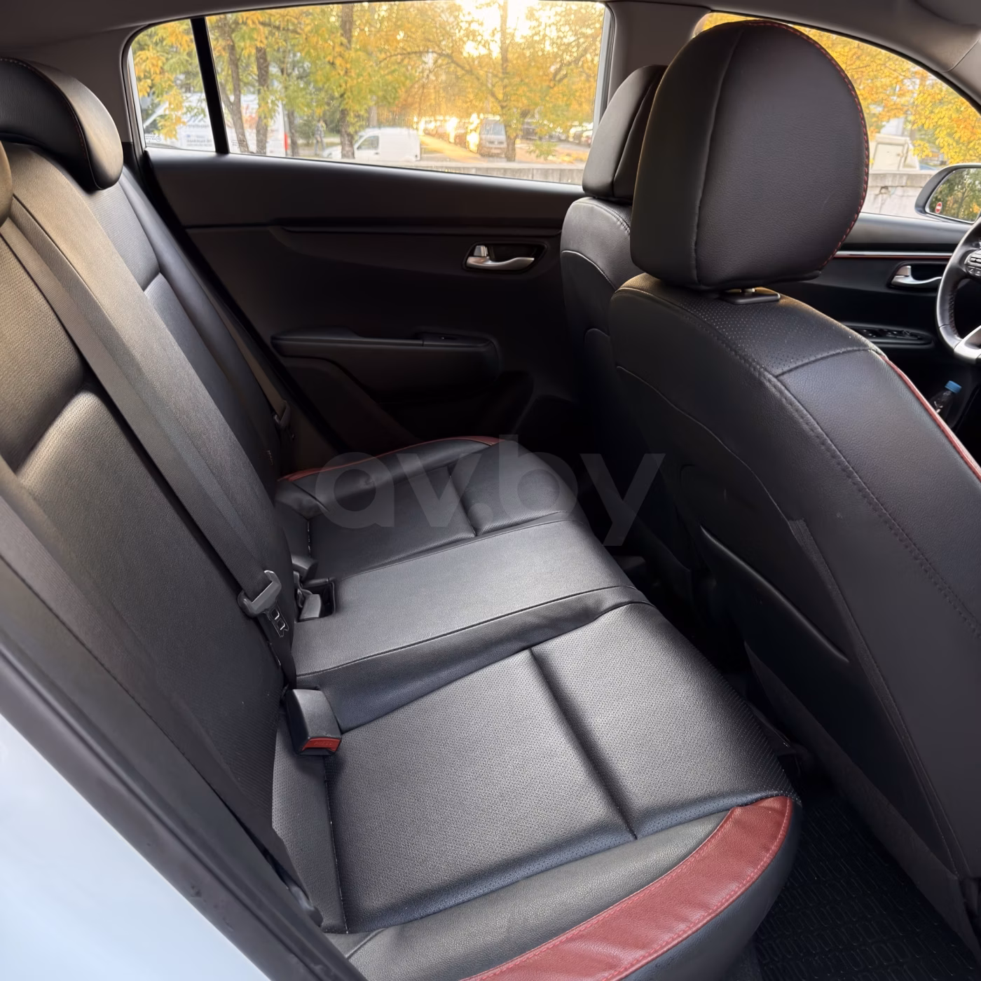 Kia Rio X (X-Line) фото 11