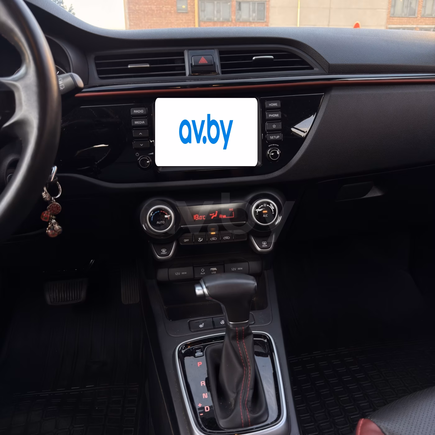 Kia Rio X (X-Line) фото 15