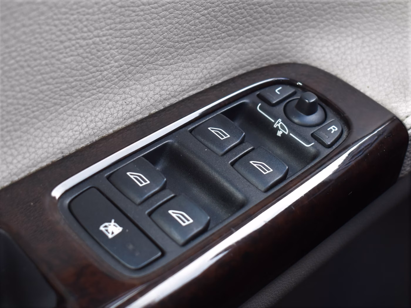 Volvo S40 фото 24