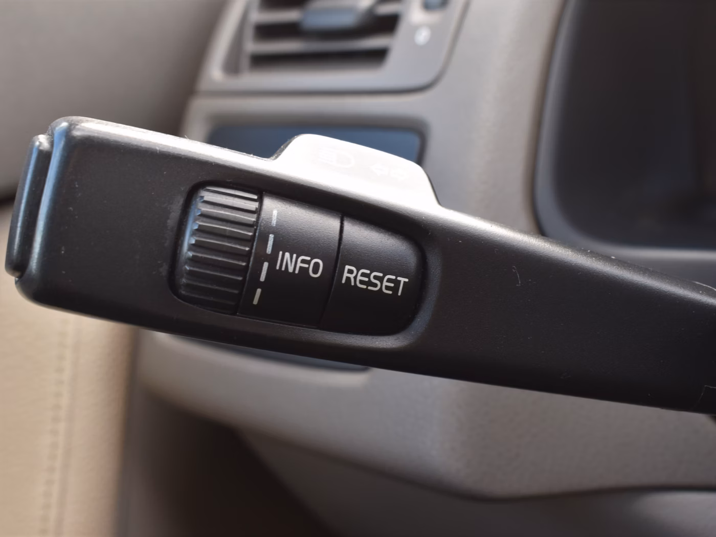 Volvo S40 фото 22