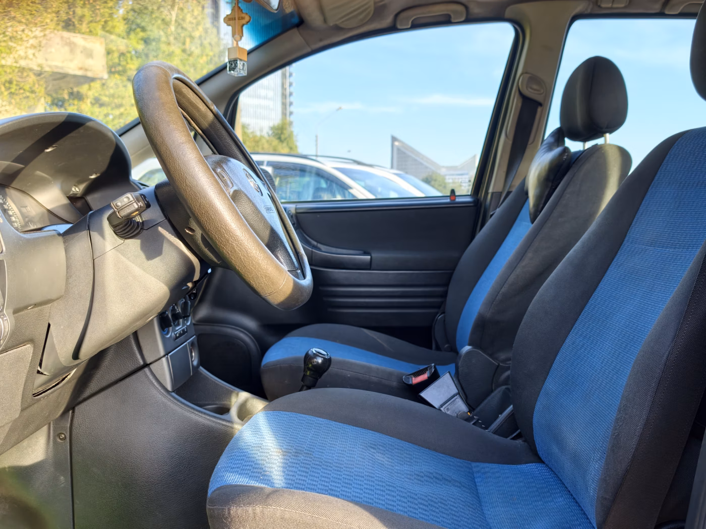 Opel Zafira фото 9