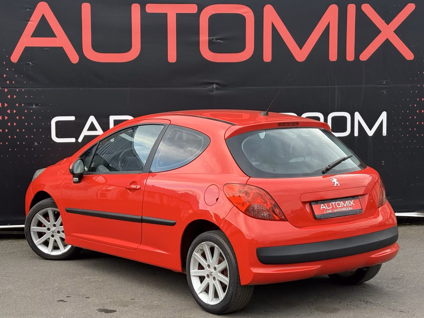 Peugeot 207 фото 4