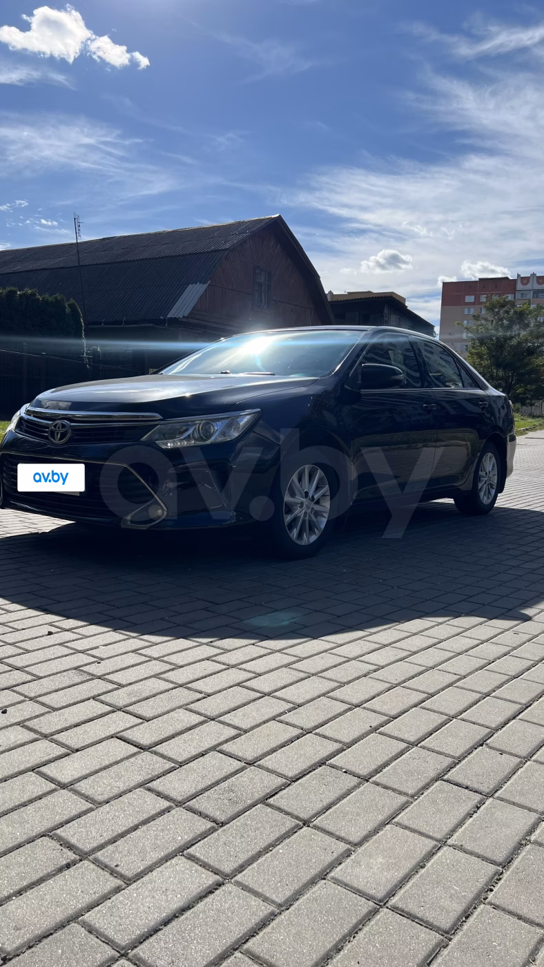 Toyota Camry фото 9