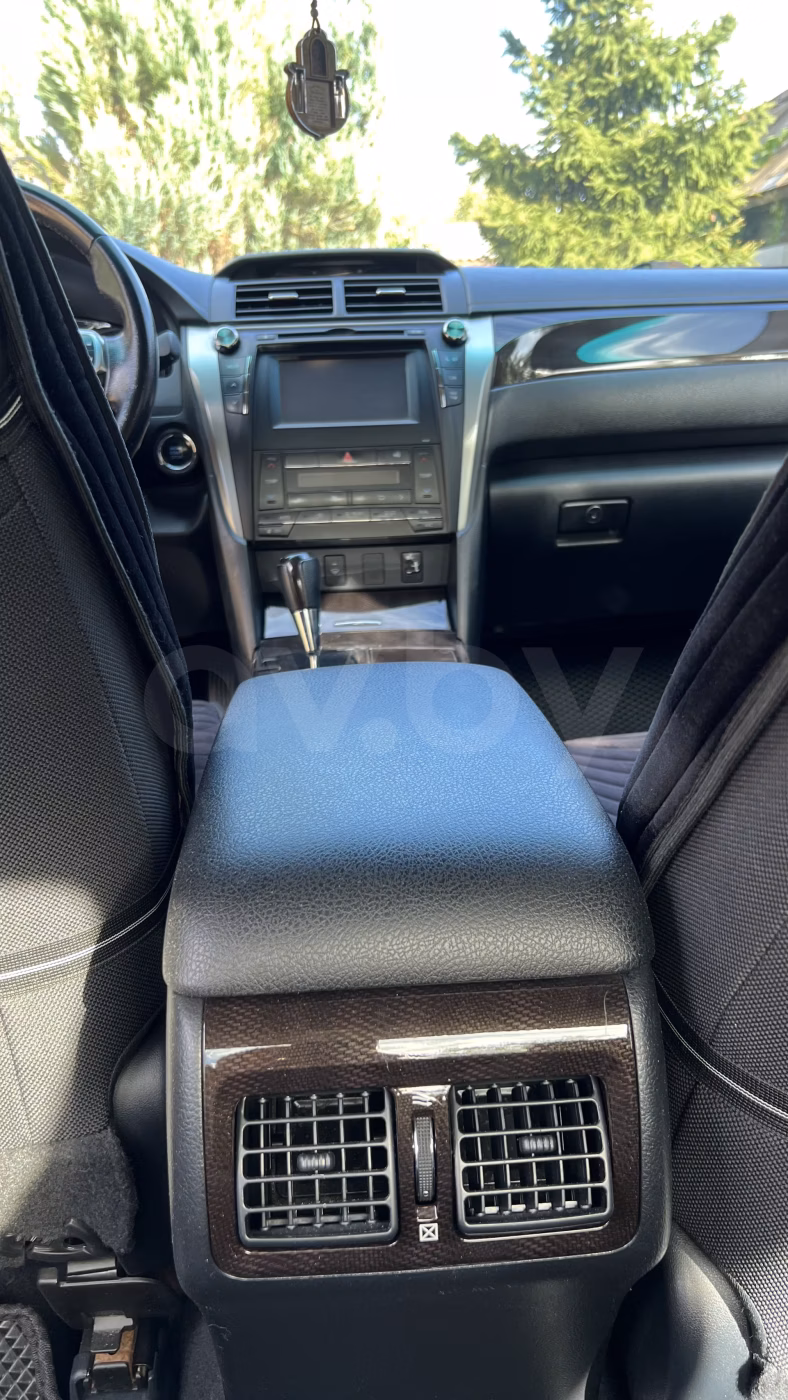 Toyota Camry фото 13