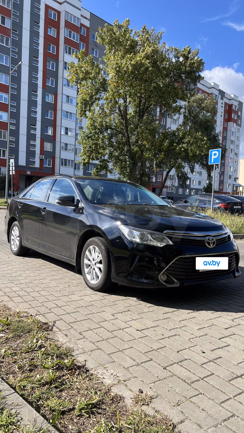 Toyota Camry фото 6
