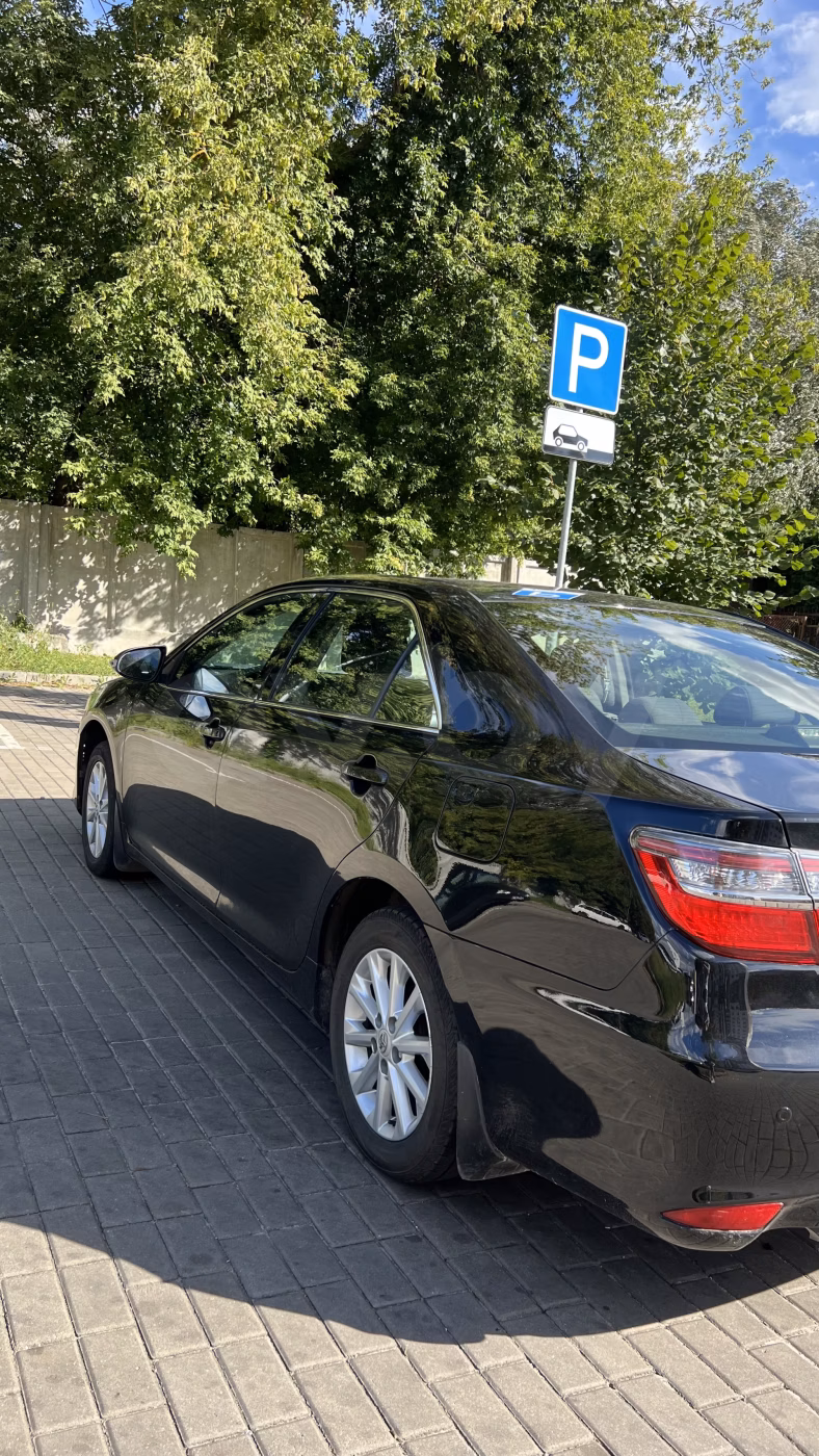 Toyota Camry фото 5