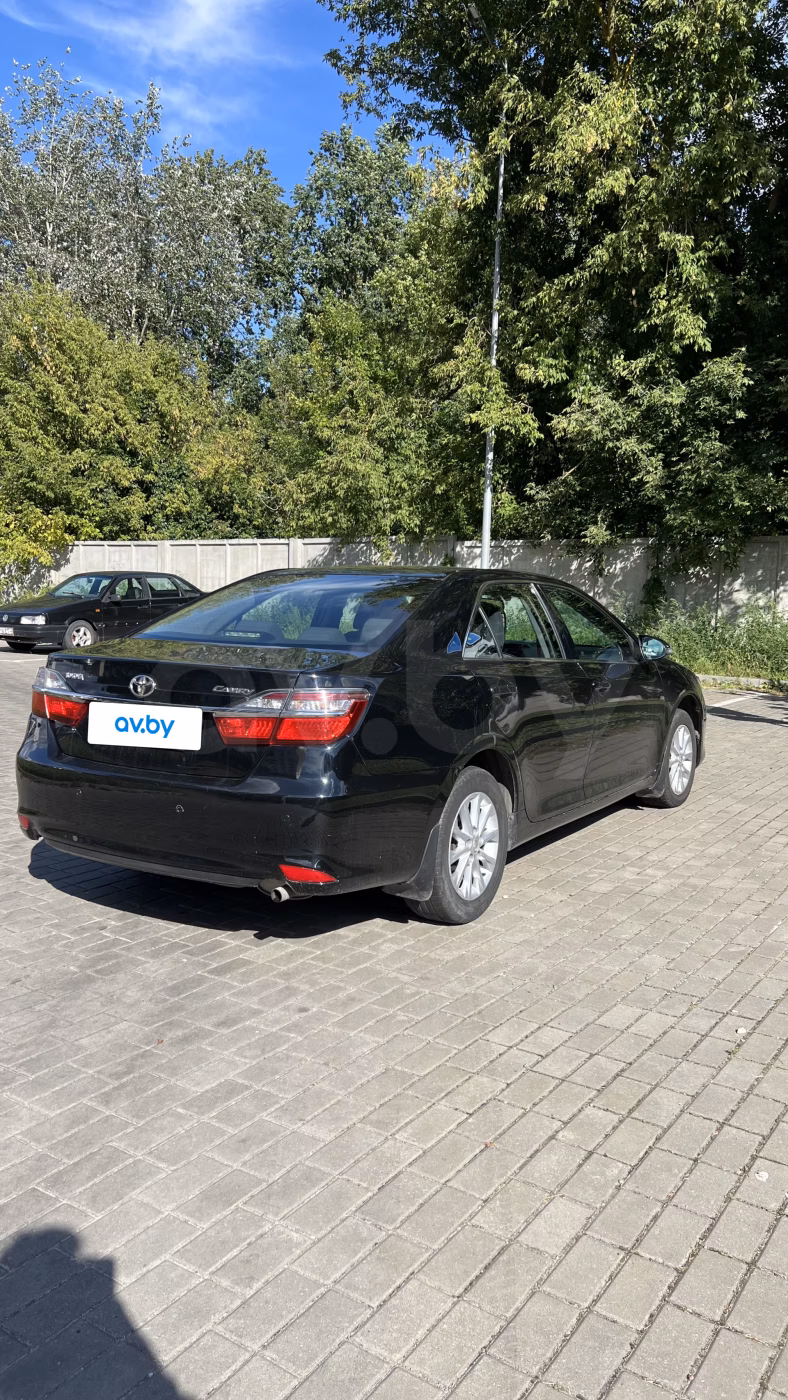 Toyota Camry фото 7