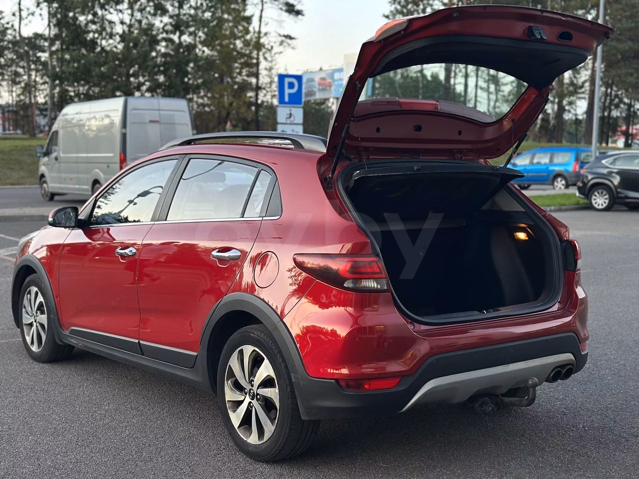Kia Rio X (X-Line) фото 4