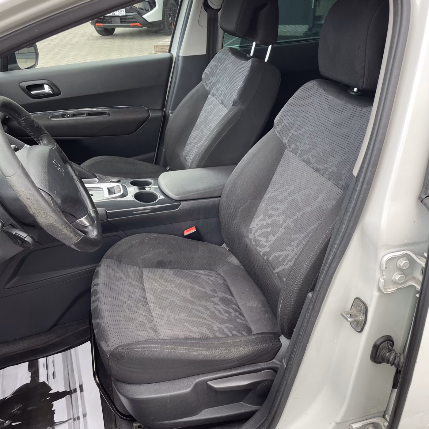Peugeot 3008 фото 10