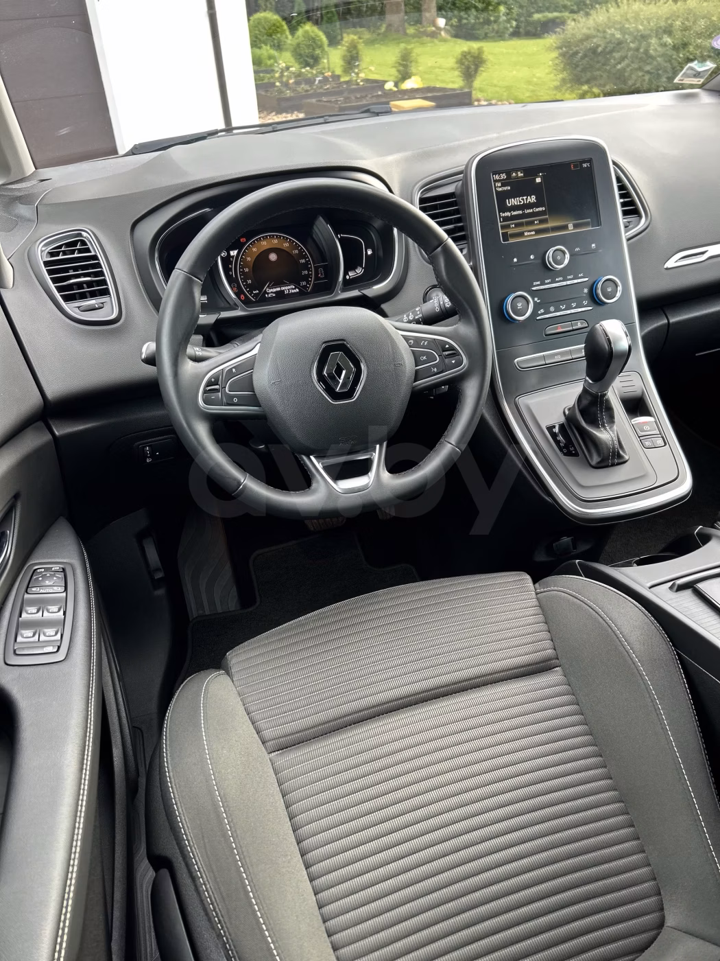 Renault Grand Scenic фото 13