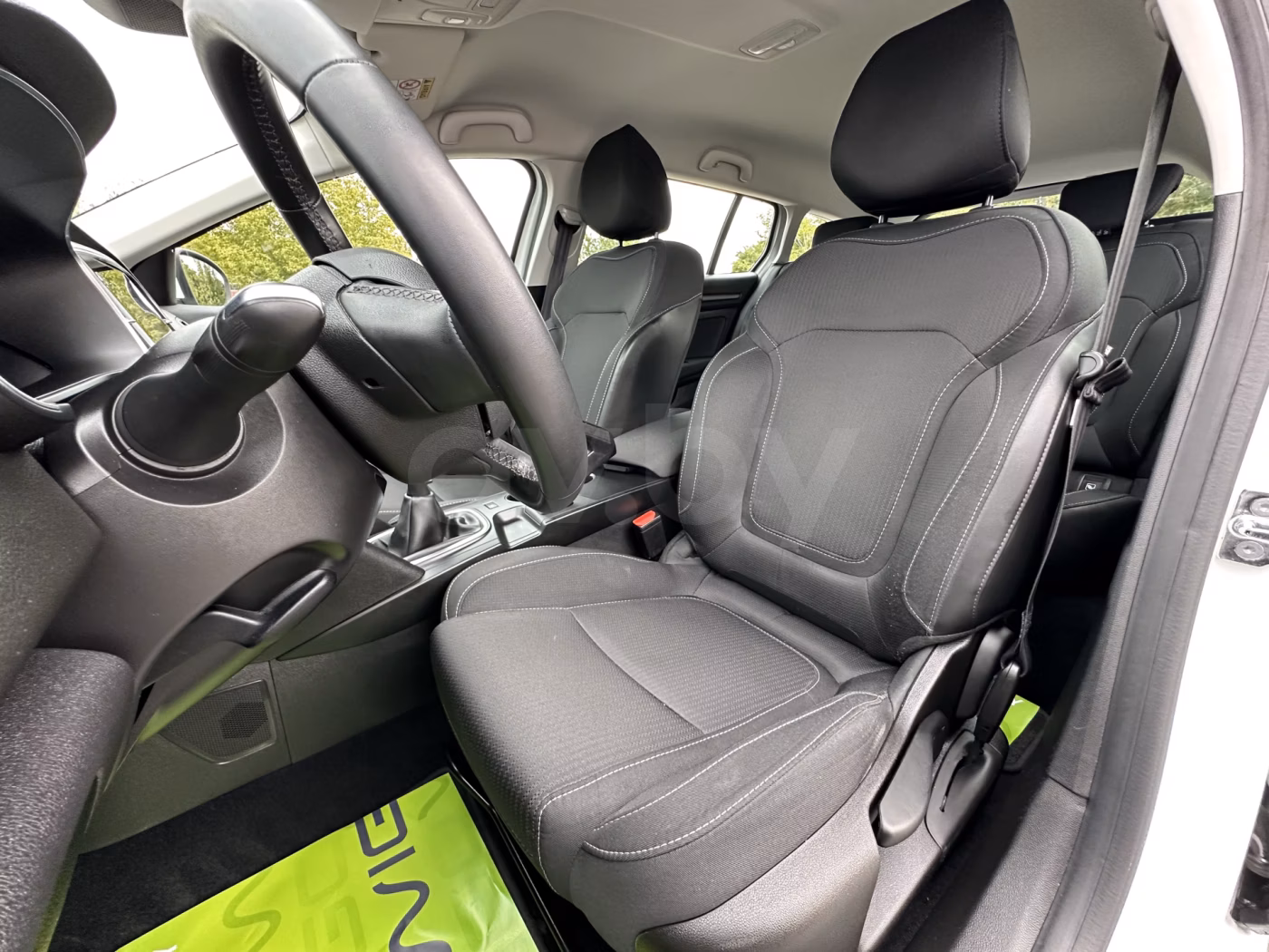 Renault Megane фото 17