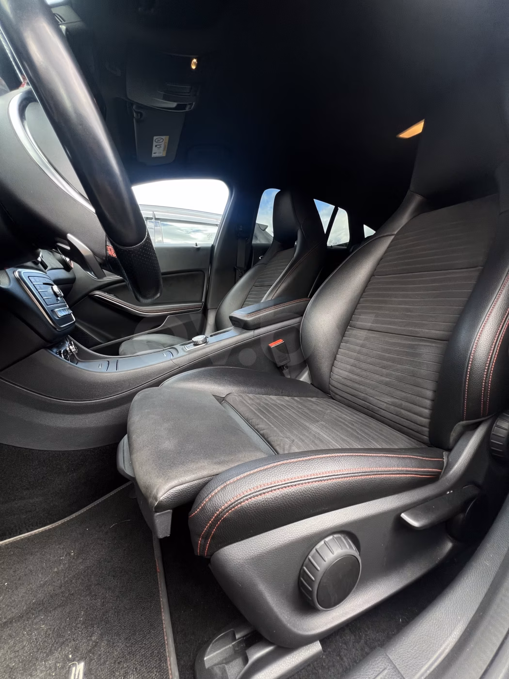 Mercedes-Benz CLA фото 22