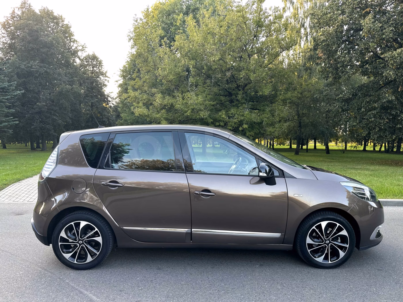 Renault Scenic фото 2