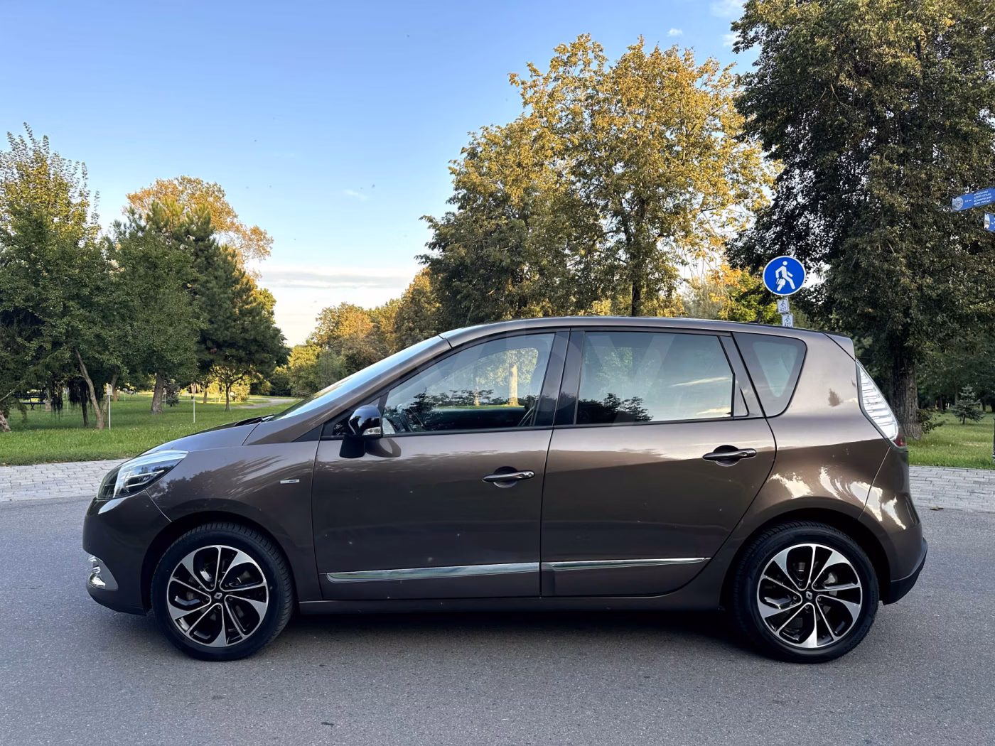 Renault Scenic фото 5