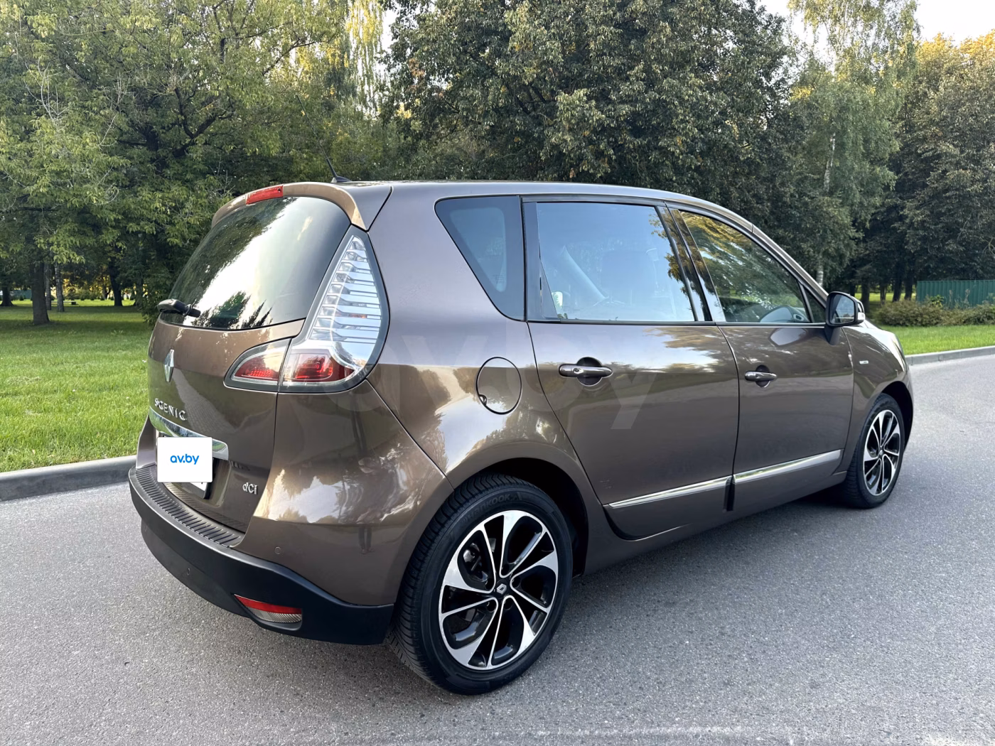 Renault Scenic фото 7