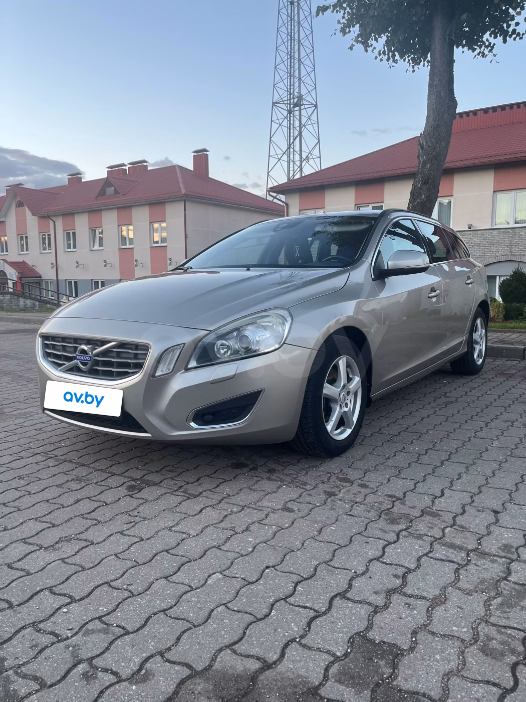 Volvo V60