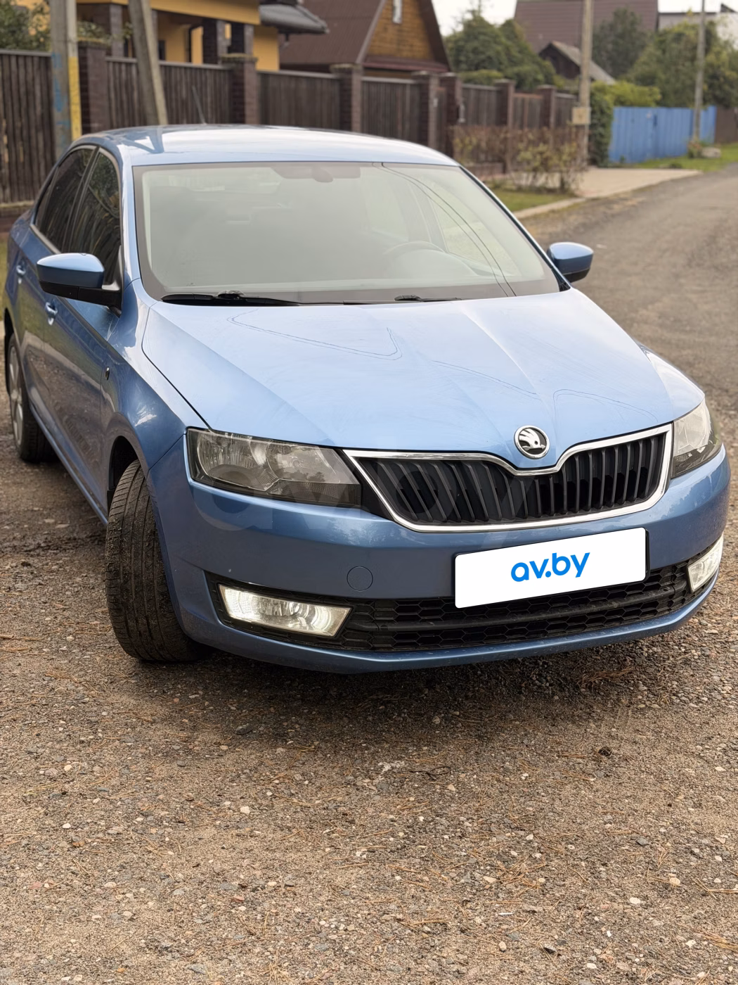 Skoda Rapid фото 9
