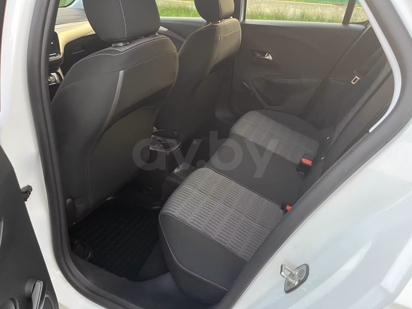 Opel Corsa фото 13