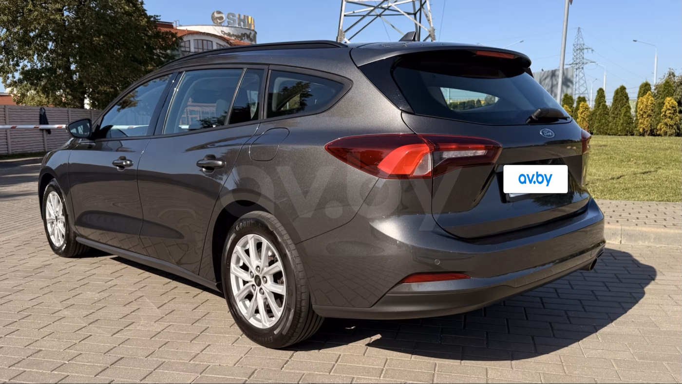 Ford Focus фото 7