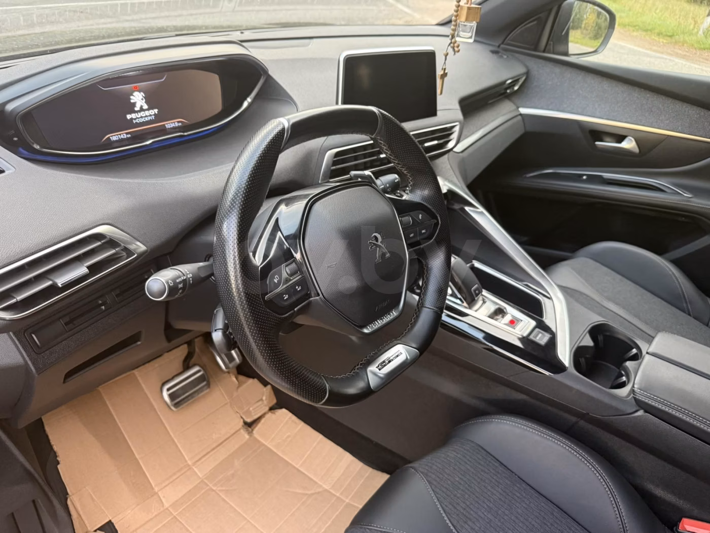 Peugeot 5008 фото 12