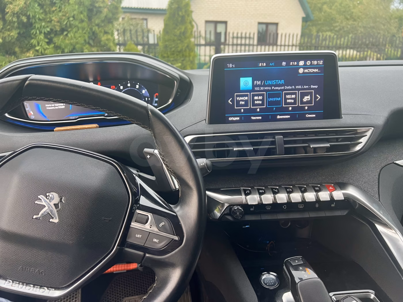 Peugeot 5008 фото 3