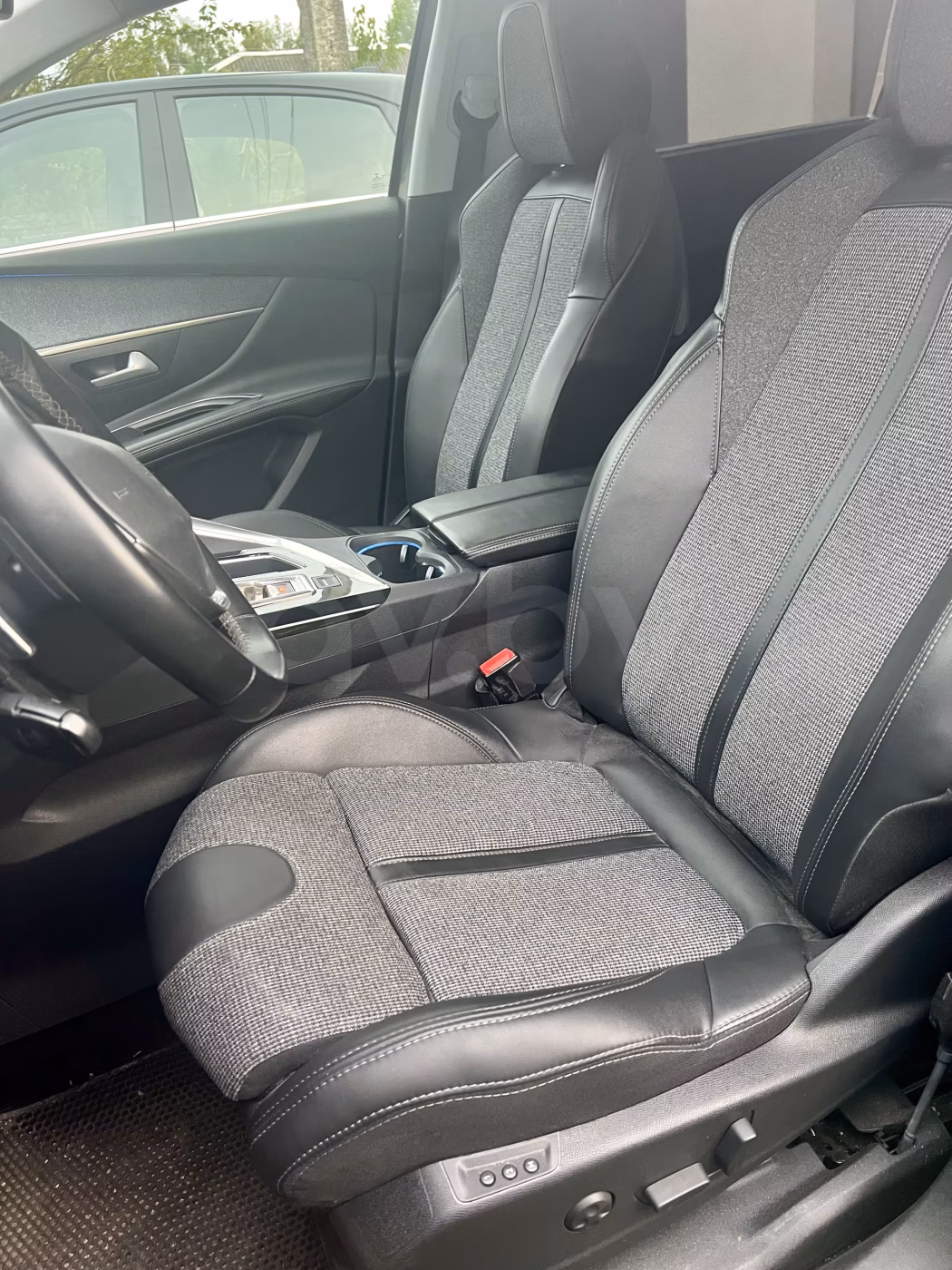 Peugeot 5008 фото 5