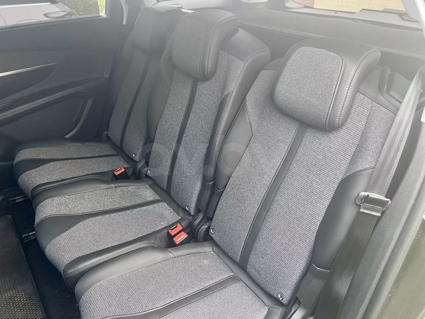 Peugeot 5008 фото 6