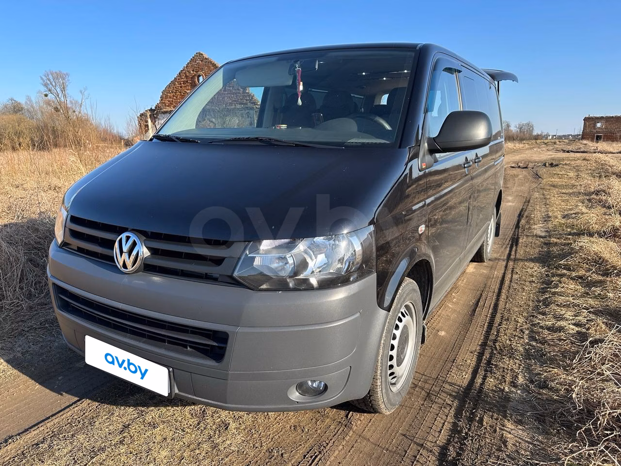 Volkswagen Caravelle фото 3