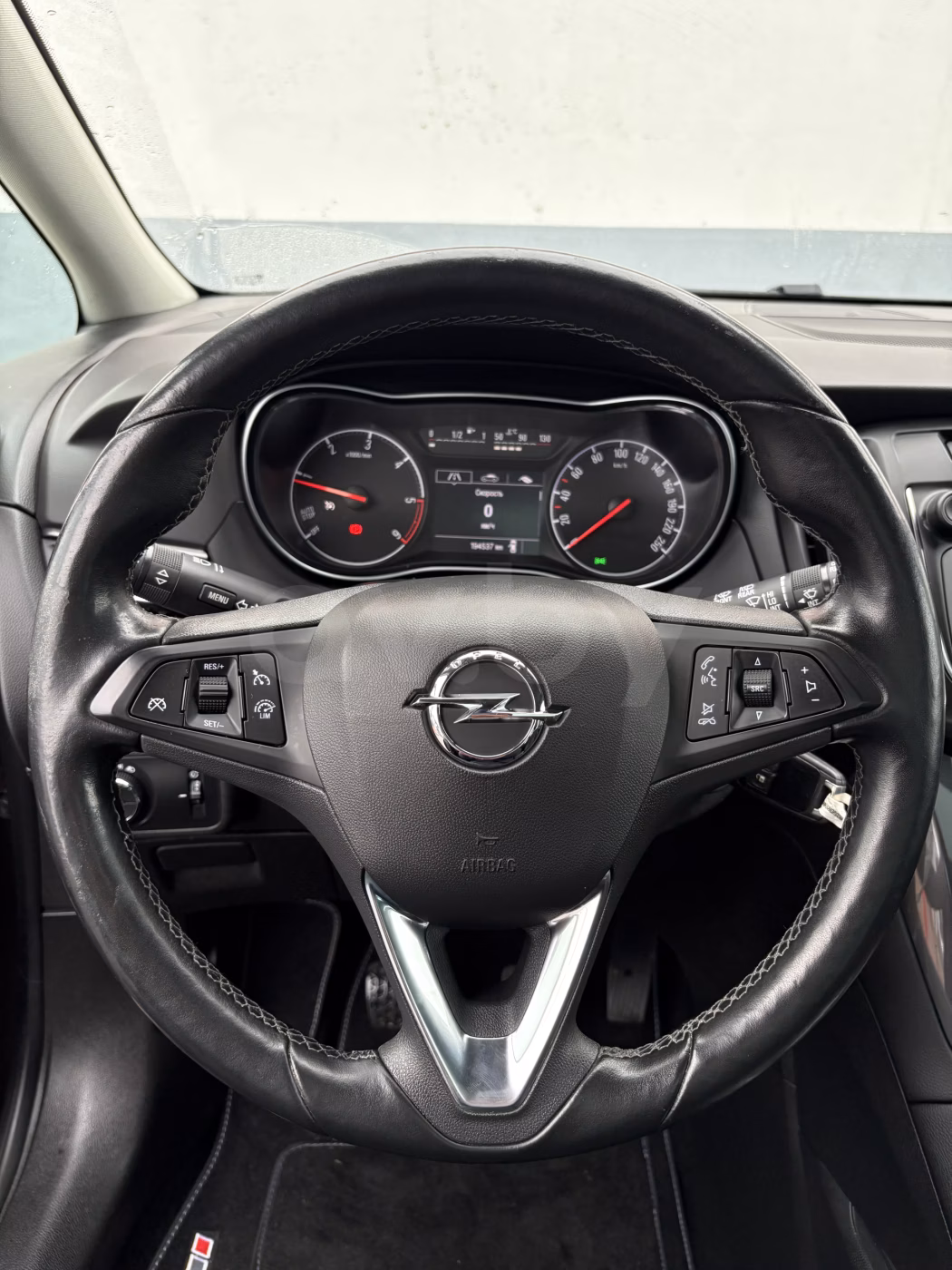Opel Zafira фото 10