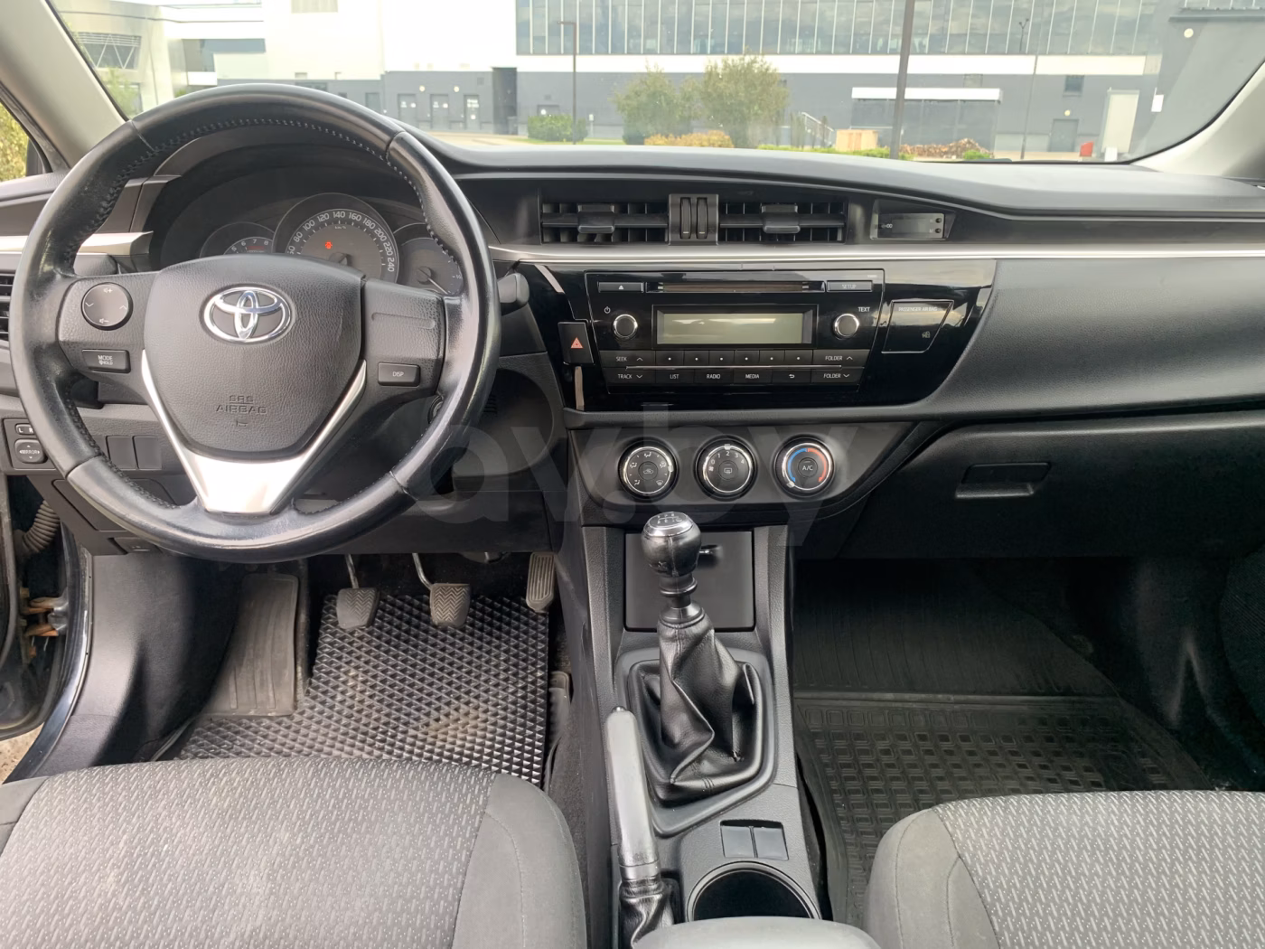Toyota Corolla фото 14