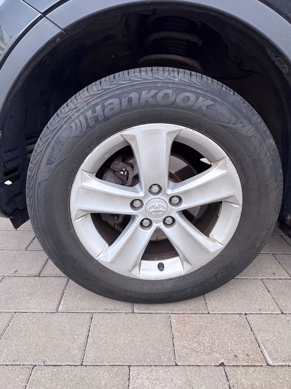 Toyota RAV4 фото 11