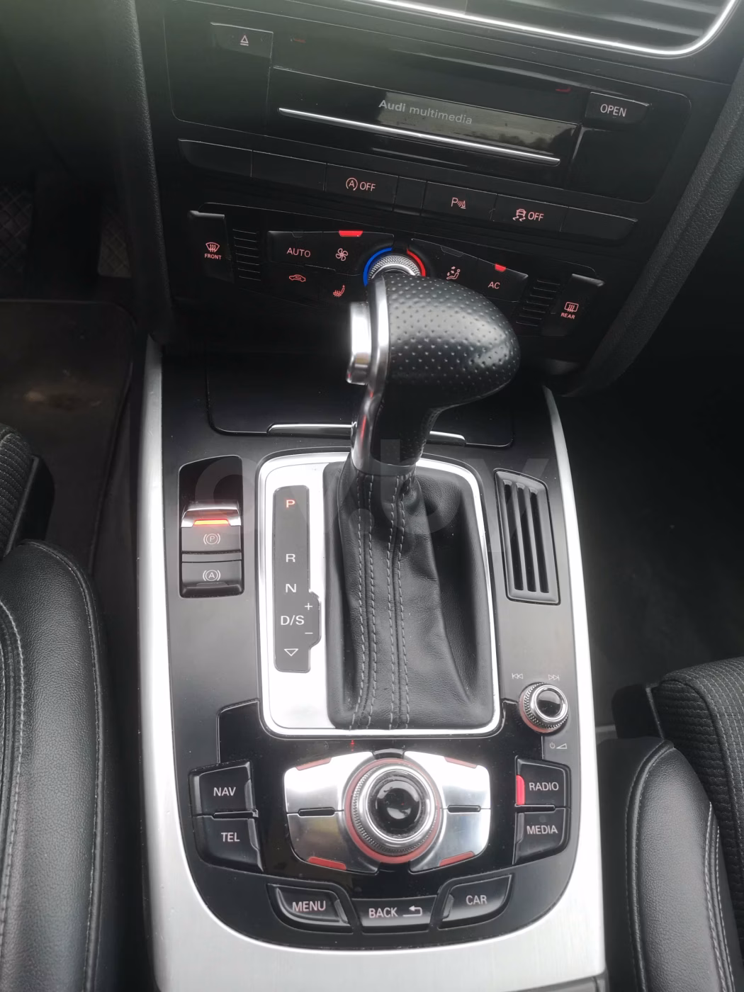 Audi A4 фото 11
