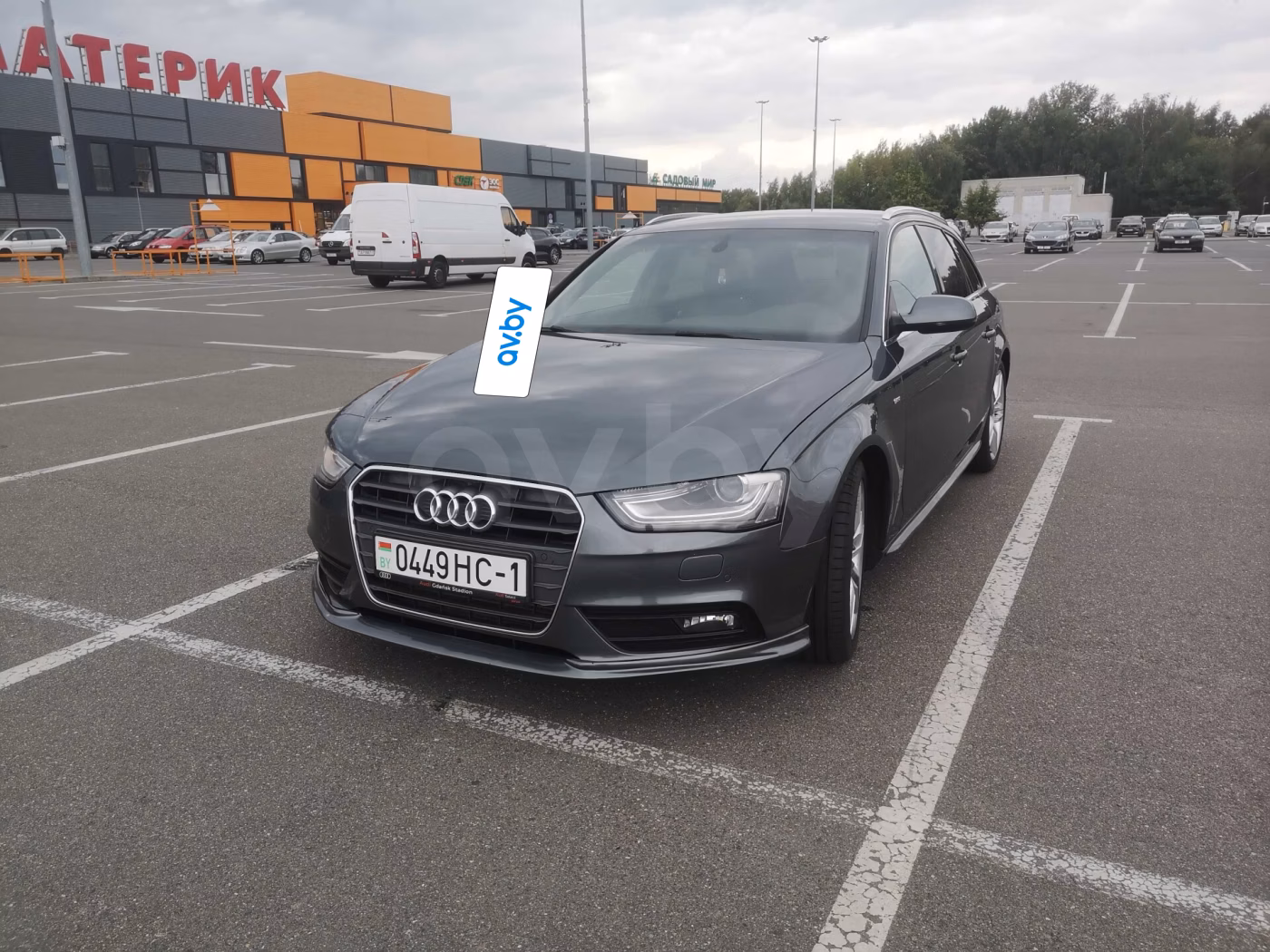 Audi A4 фото 3