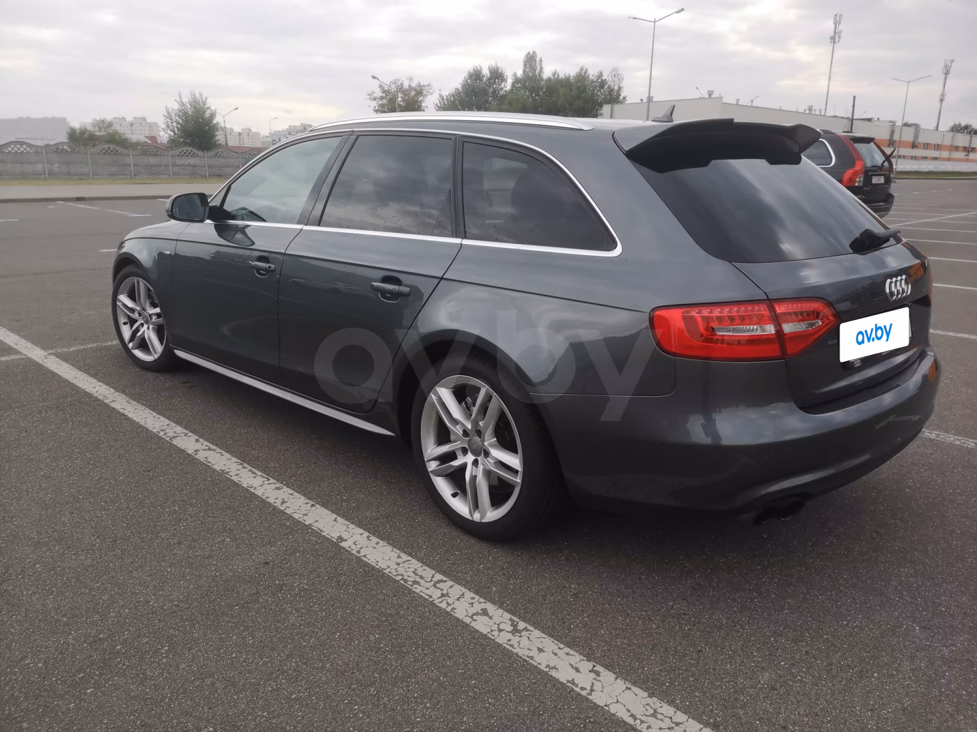 Audi A4 фото 7