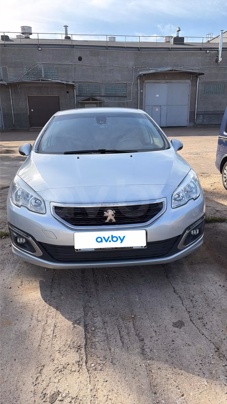 Peugeot 408