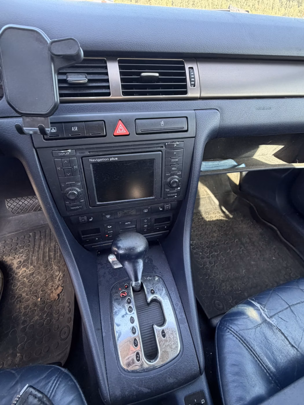 Audi A6 фото 17