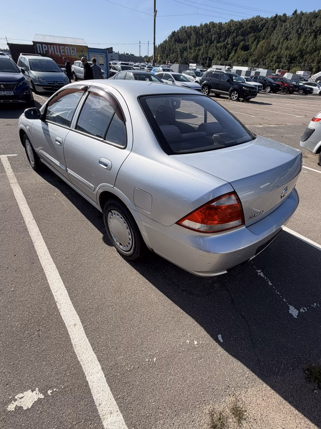 Nissan Almera фото 3