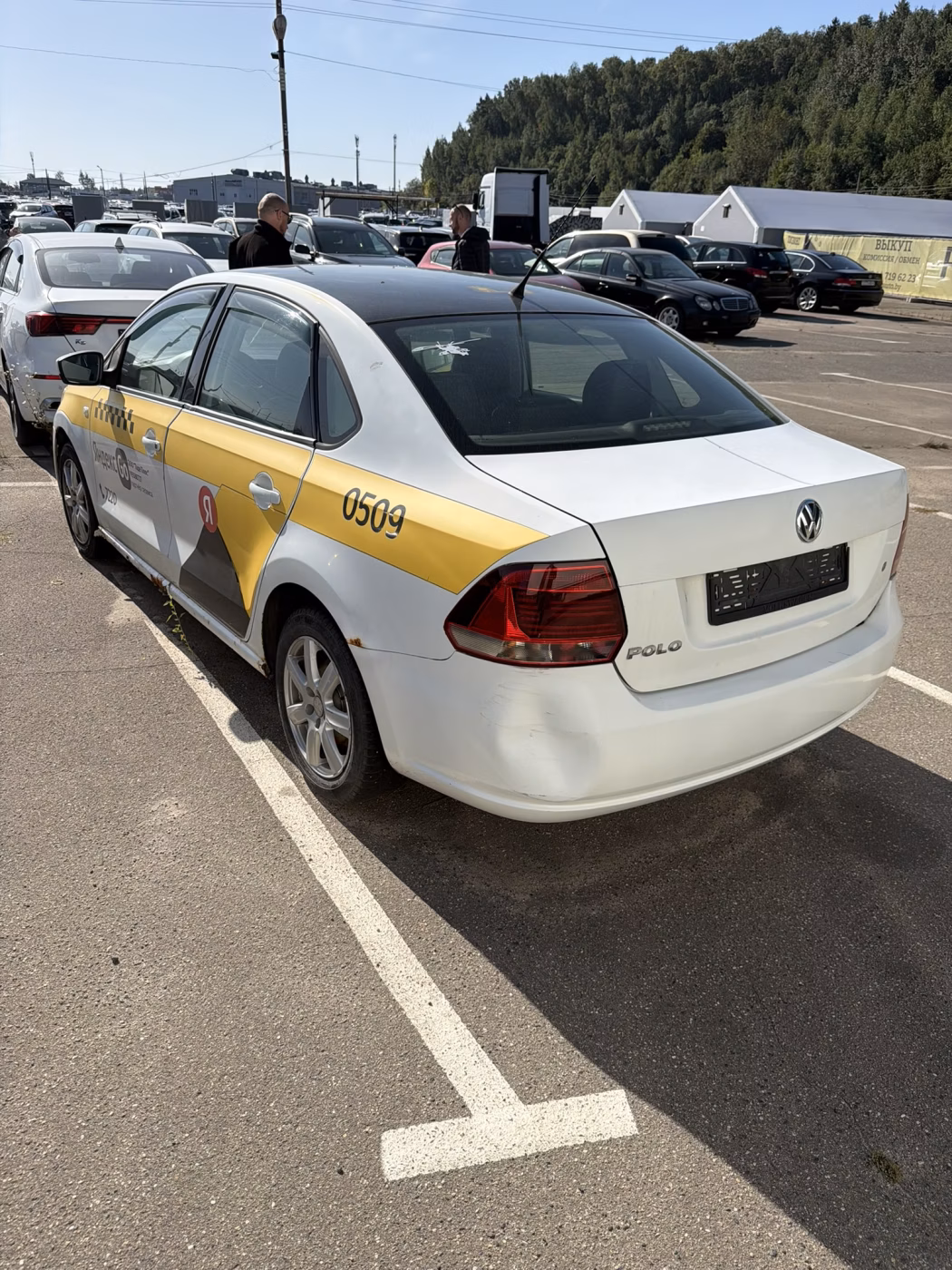 Volkswagen Polo Sedan фото 12