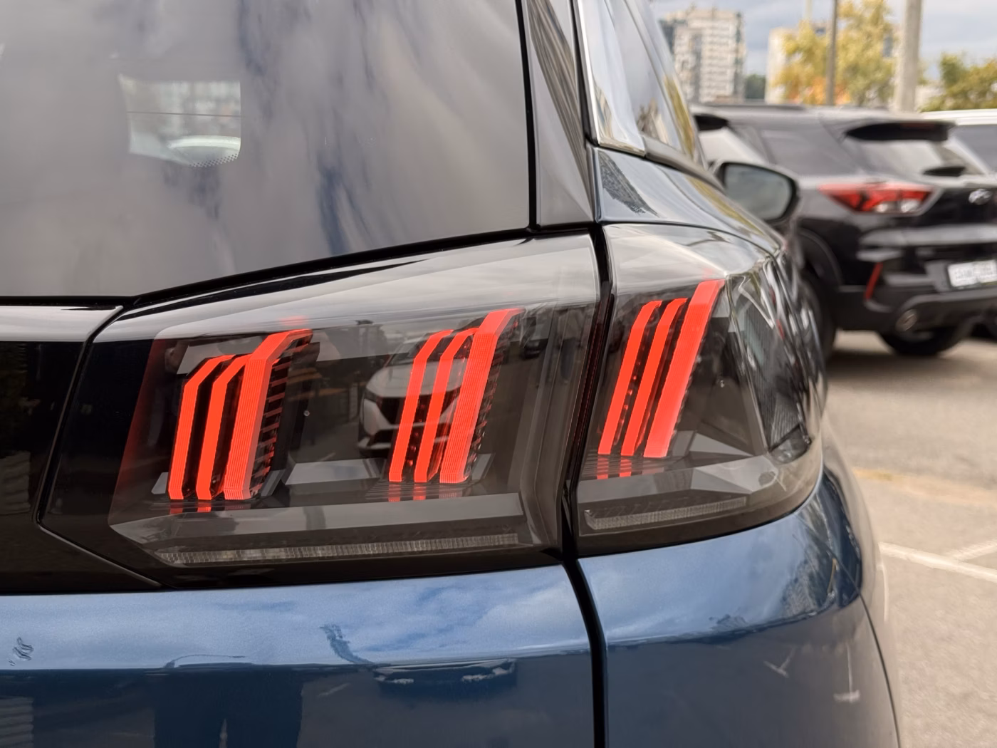 Peugeot 5008 фото 10