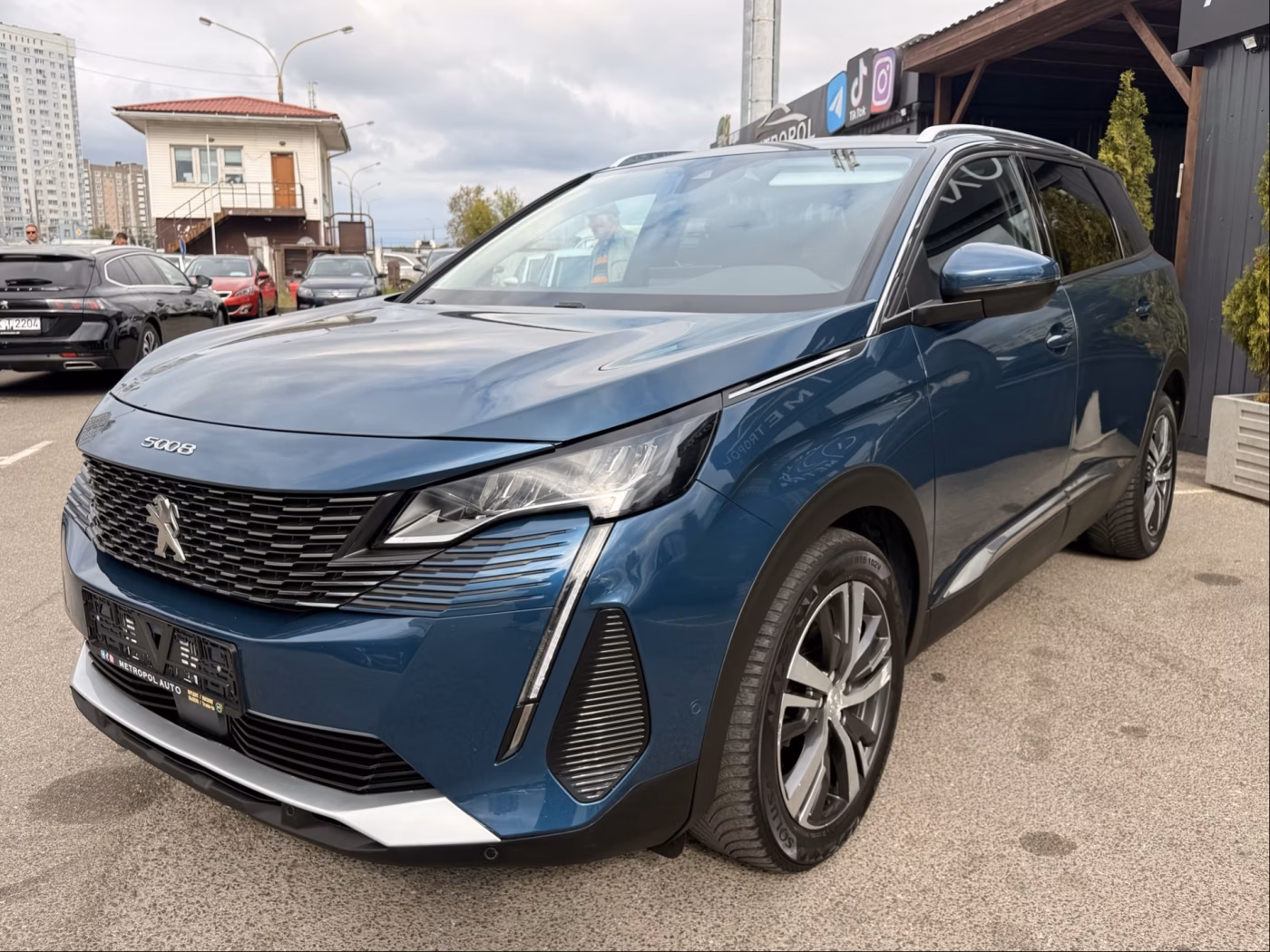 Peugeot 5008 фото 4