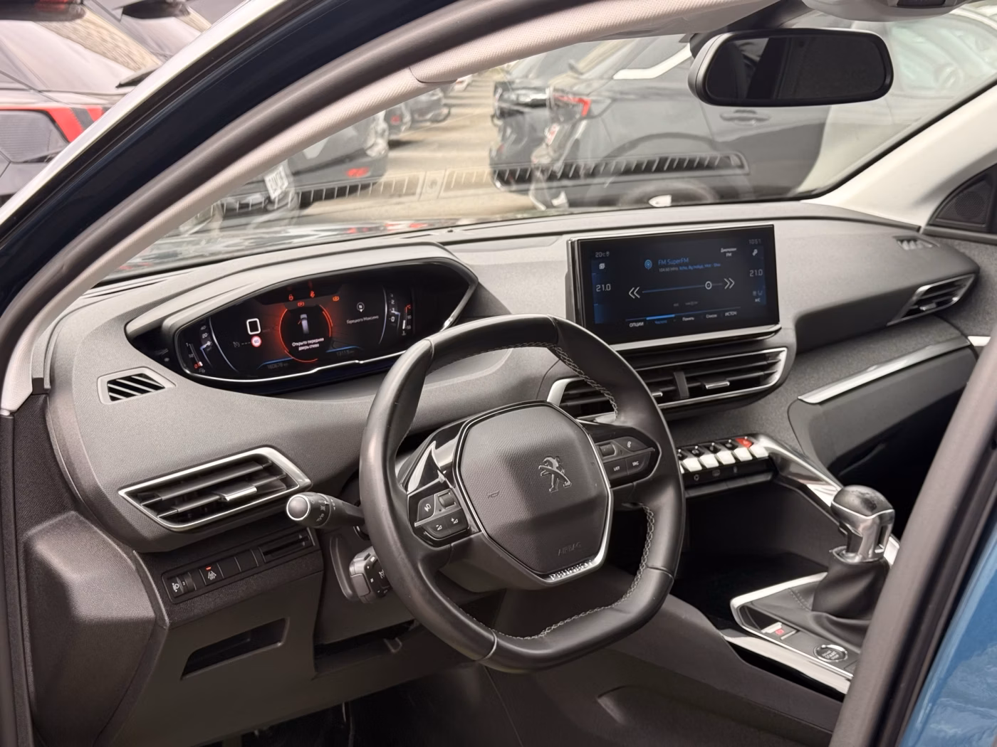 Peugeot 5008 фото 16