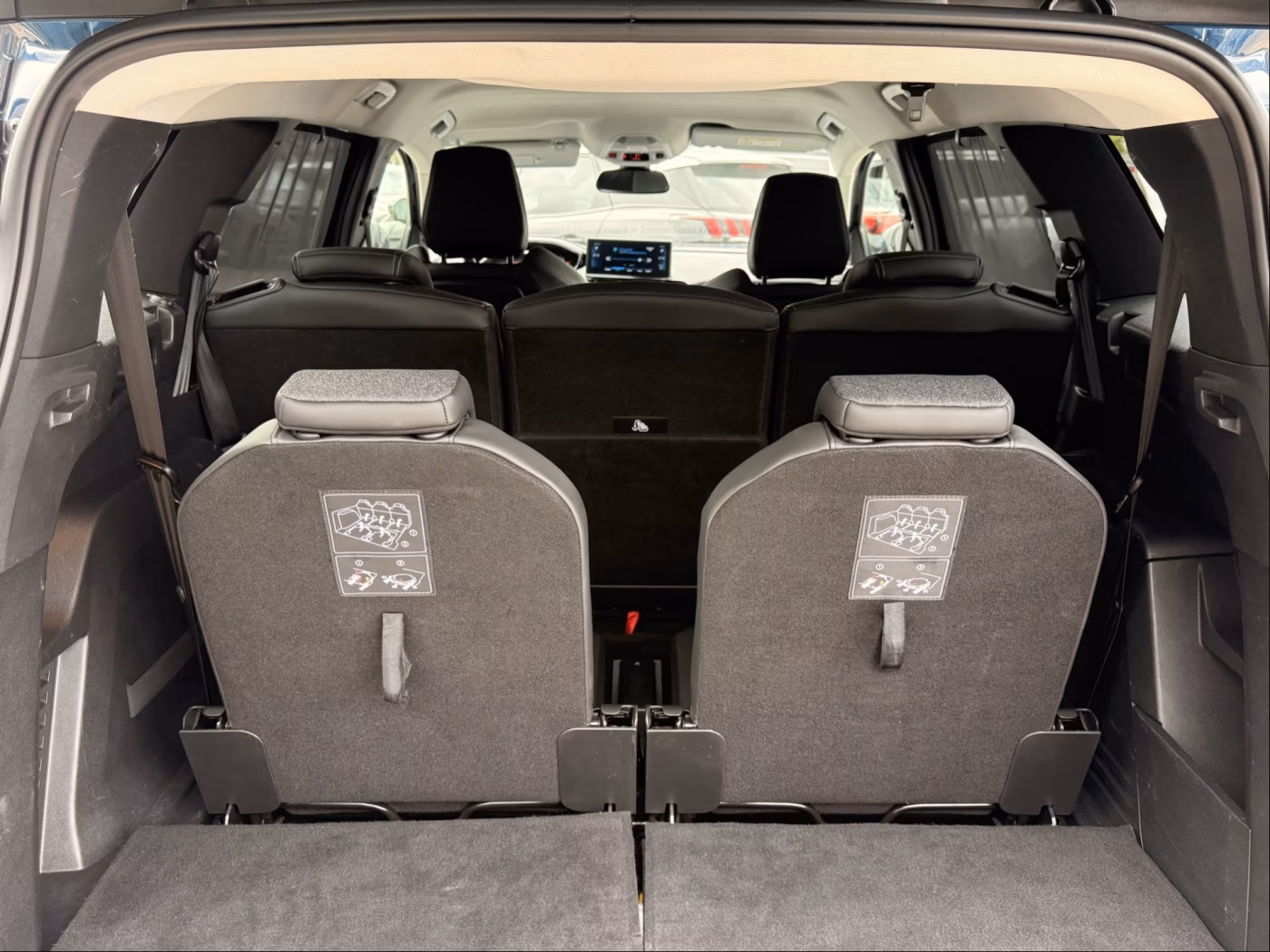 Peugeot 5008 фото 20