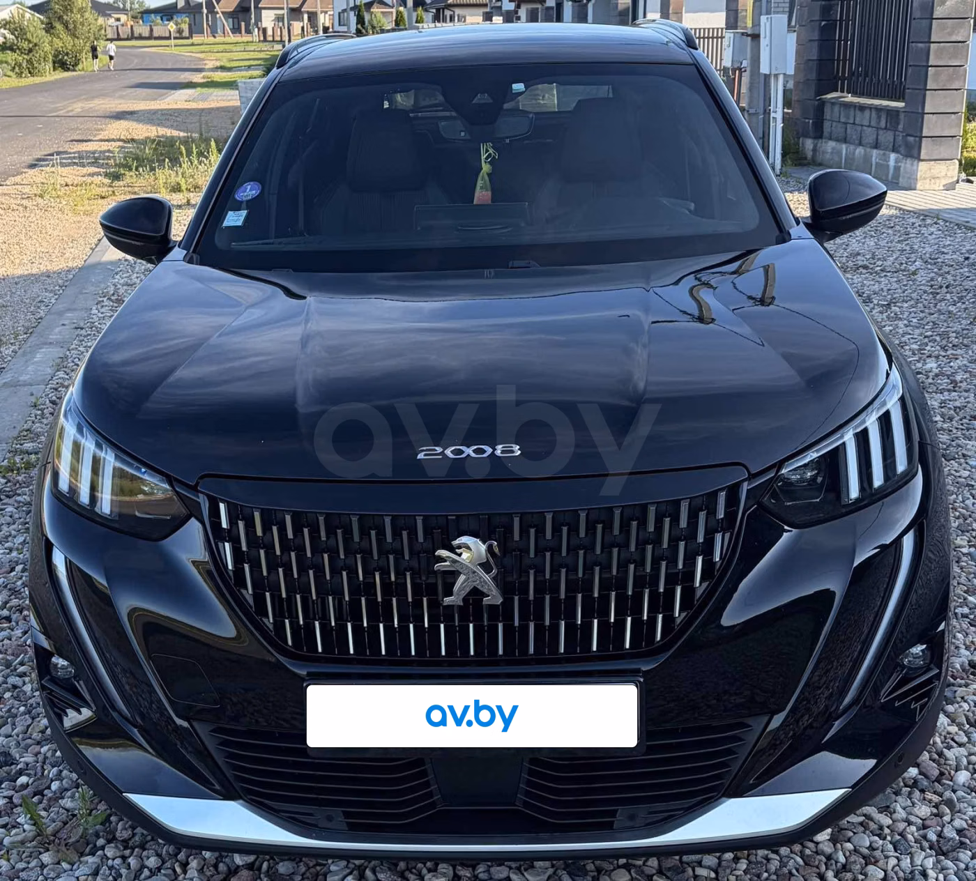Peugeot 2008 фото 10