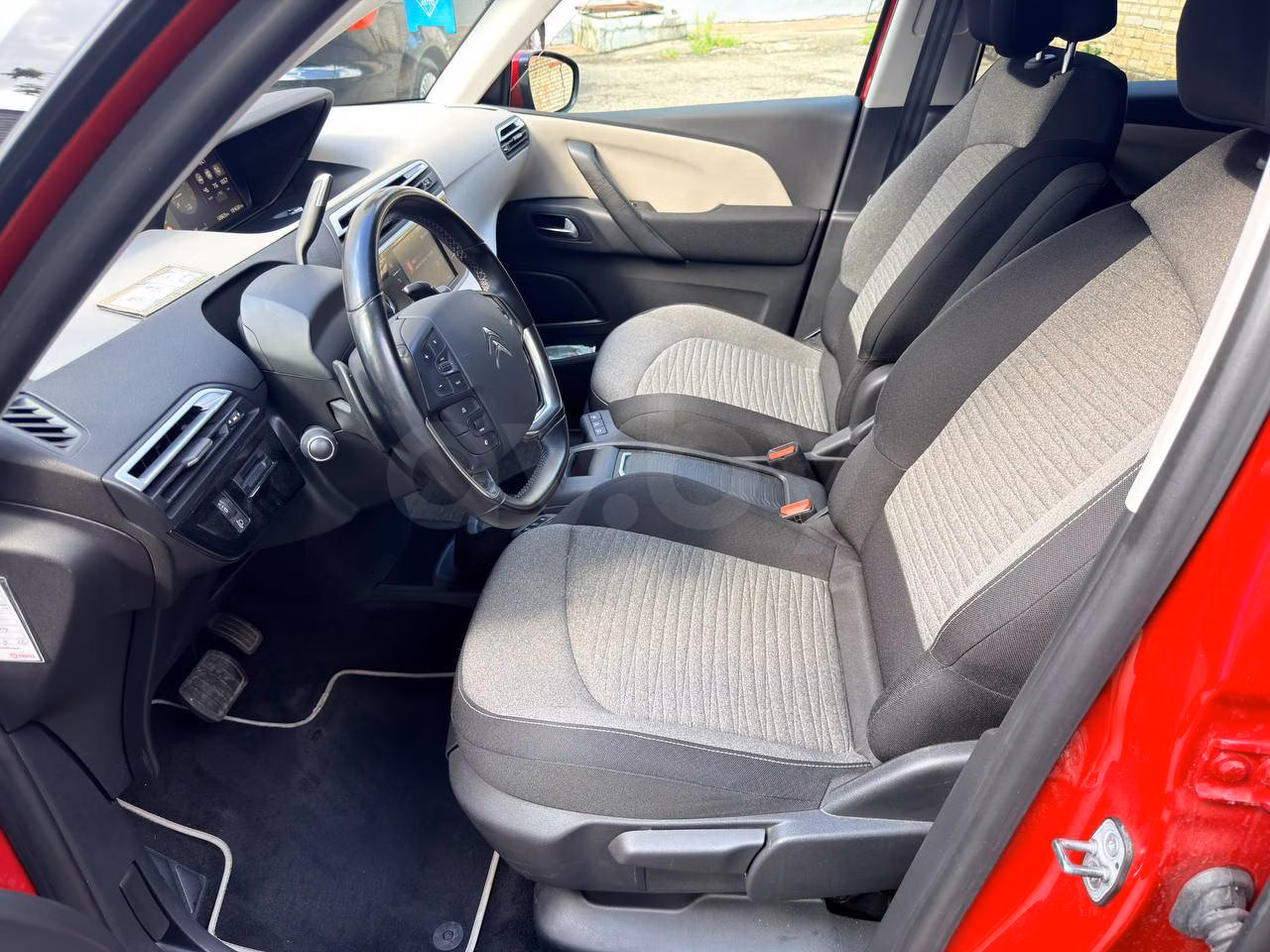 Citroen C4 Grand Spacetourer фото 9