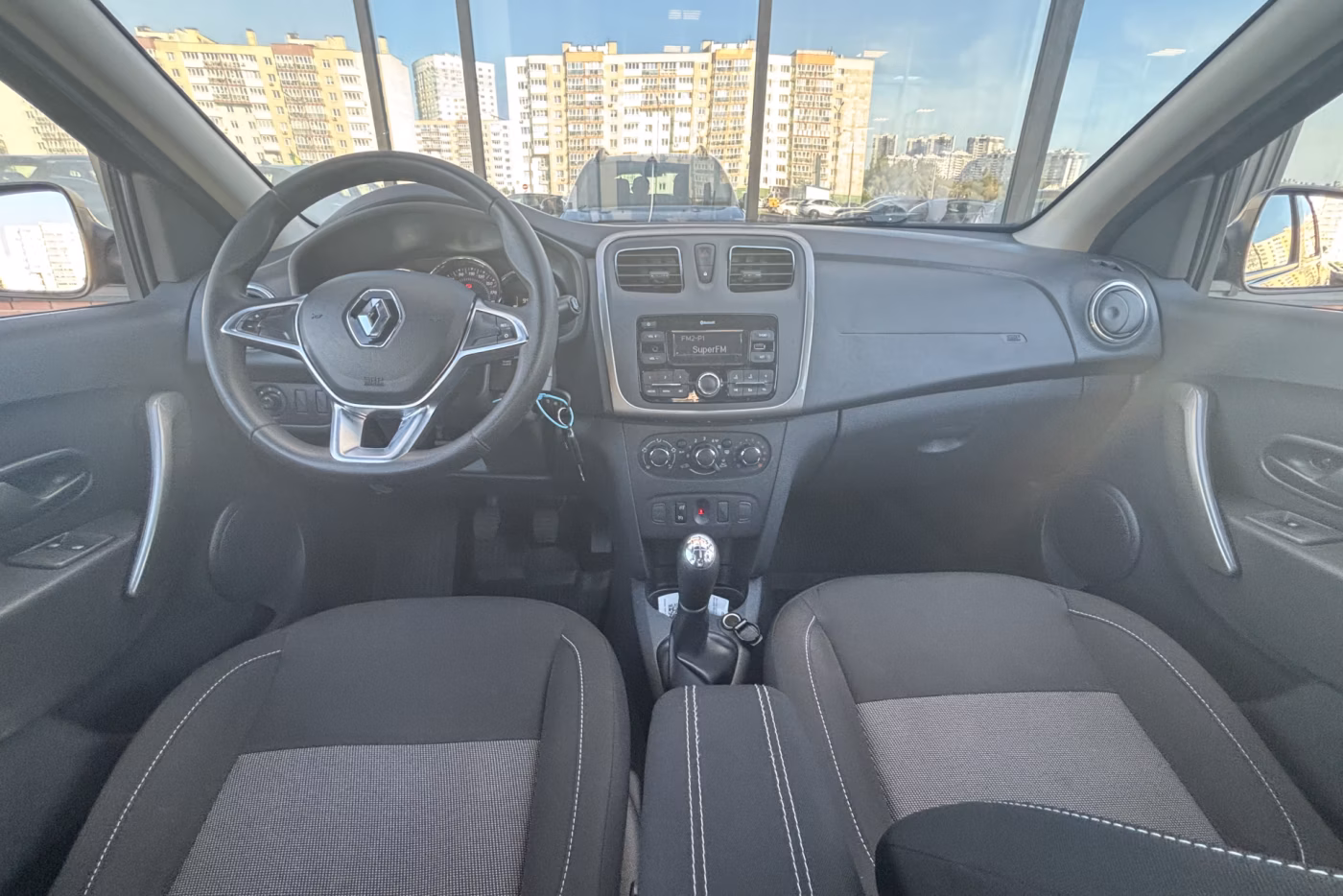 Renault Sandero фото 13