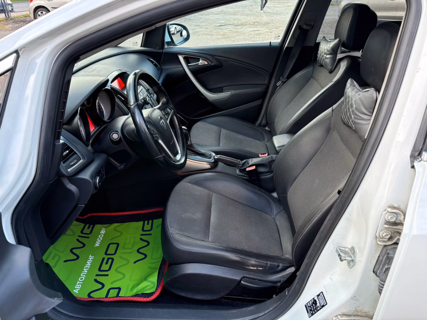 Opel Astra фото 9