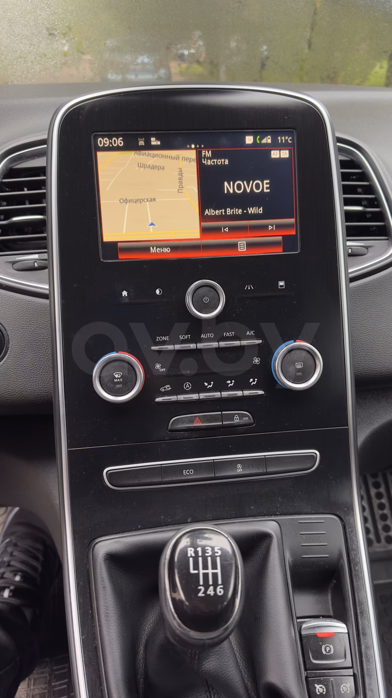 Renault Grand Scenic фото 12