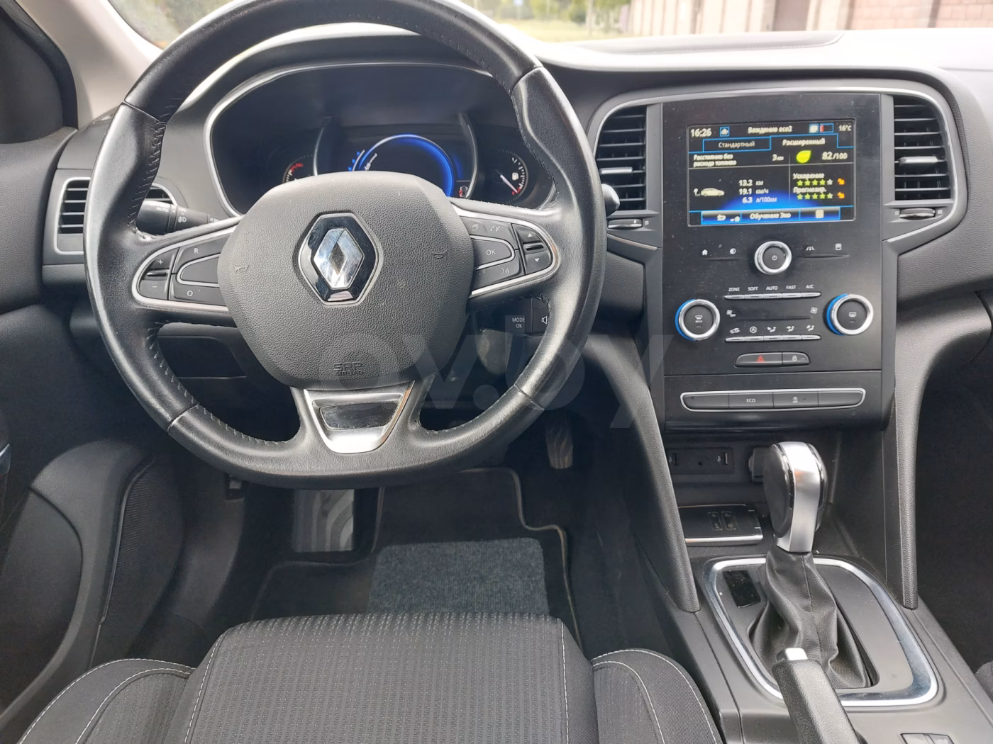 Renault Megane фото 11